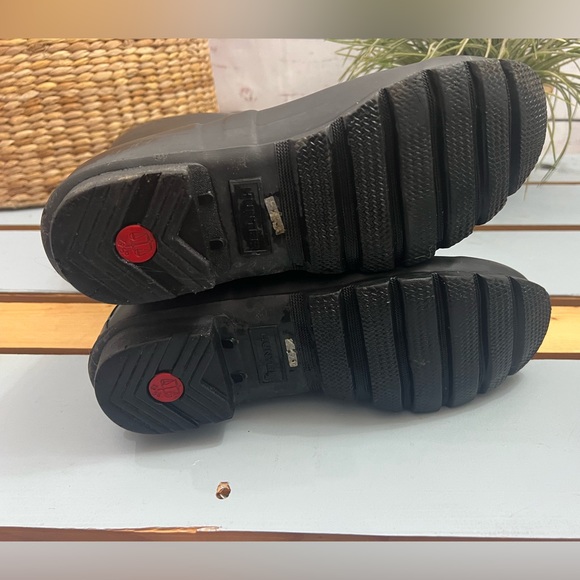 Hunter Original Tall Rainboot in Matte Black Size 10 - Picture 6 of 12